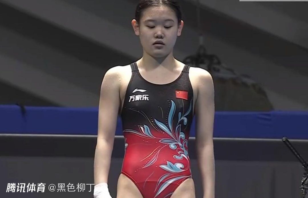 欧美黑吊大战白妞欧美大片