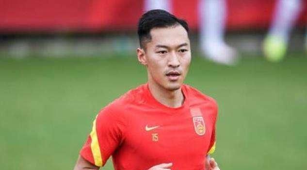 上课被女同桌摸硬了
